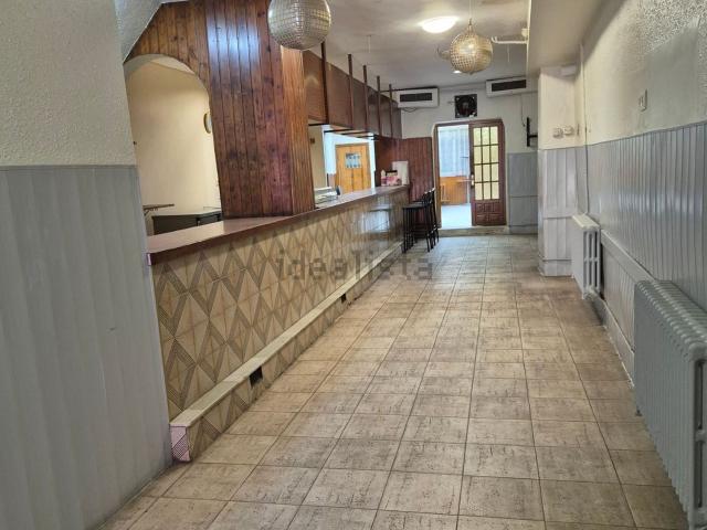 Chalet, Sariñena