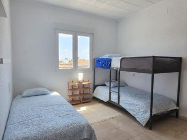 CHALET SEMIINDEPENDIENTE EN SAN LUIS