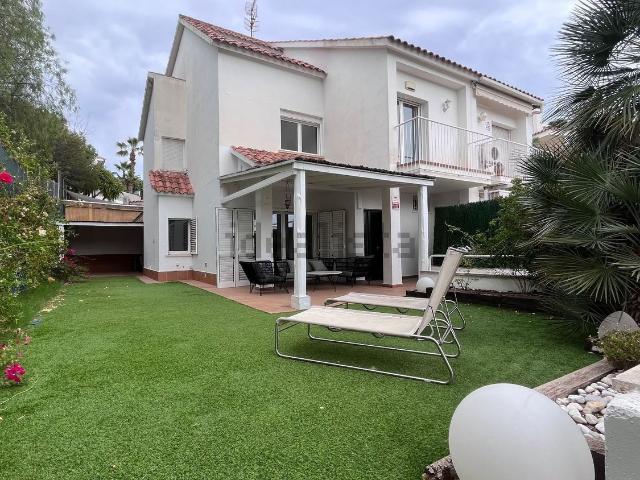 Chalet, Sitges