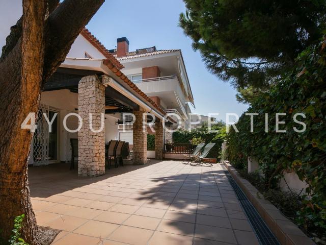 Chalet, Sitges