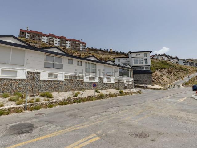 Chalet, Sierra Nevada