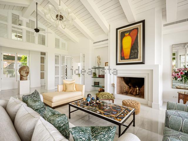 Chalet, Sierra Blanca, Marbella