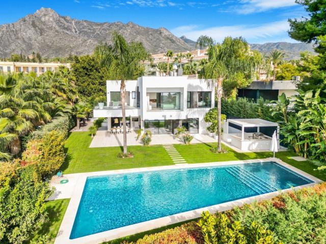 Chalet, Sierra Blanca, Marbella