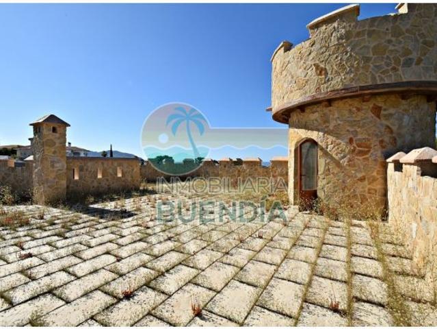 CHALET SINGULAR EN ISLA PLANA