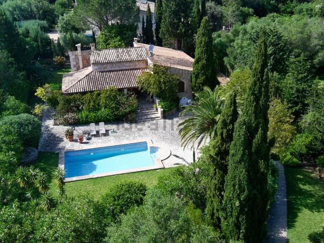 Chalet, Pobla Sa