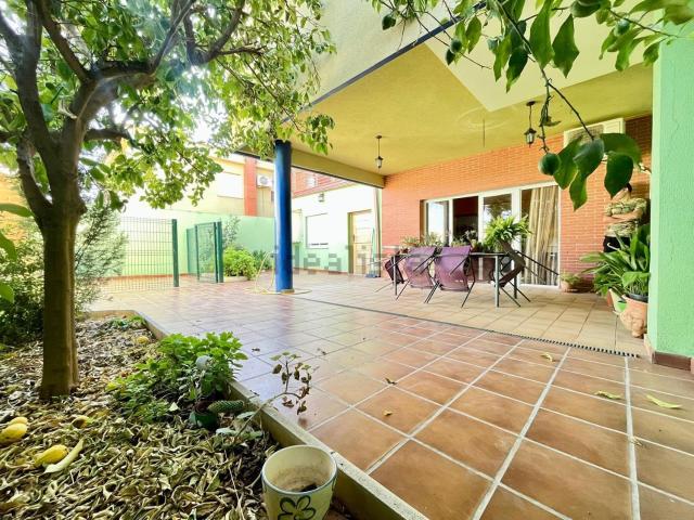 Chalet, Poblete
