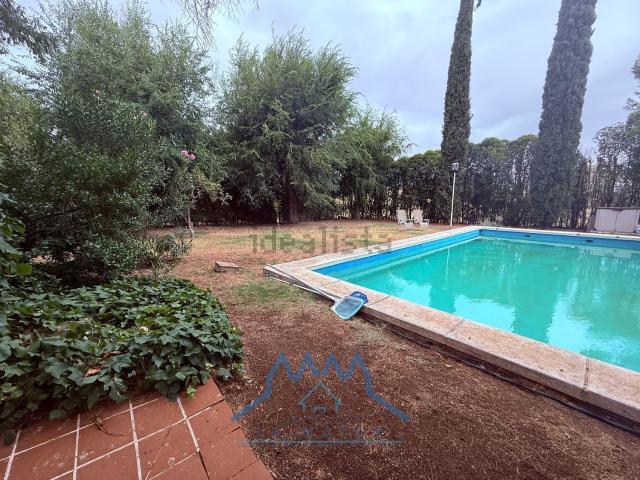 Chalet, Poblete