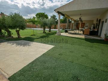 Chalet, Poblete