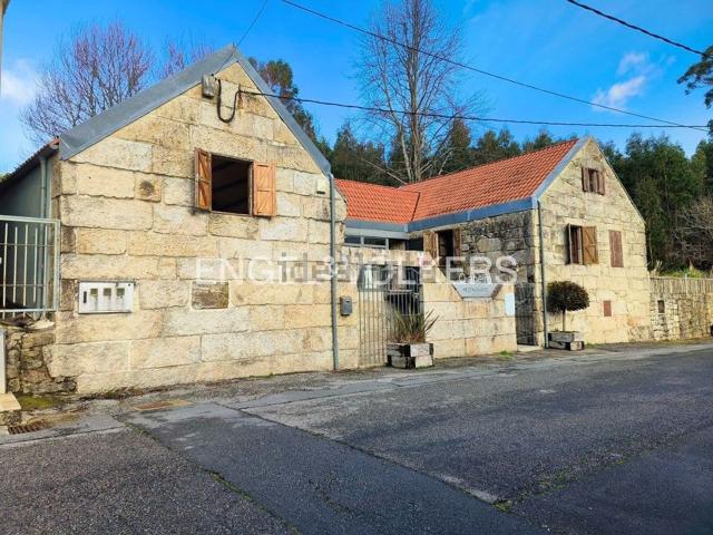 Chalet, Poio