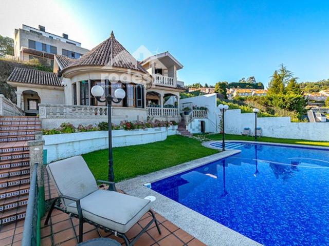 Chalet, Poio