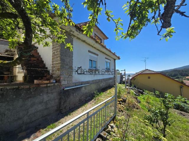 Chalet, Poio