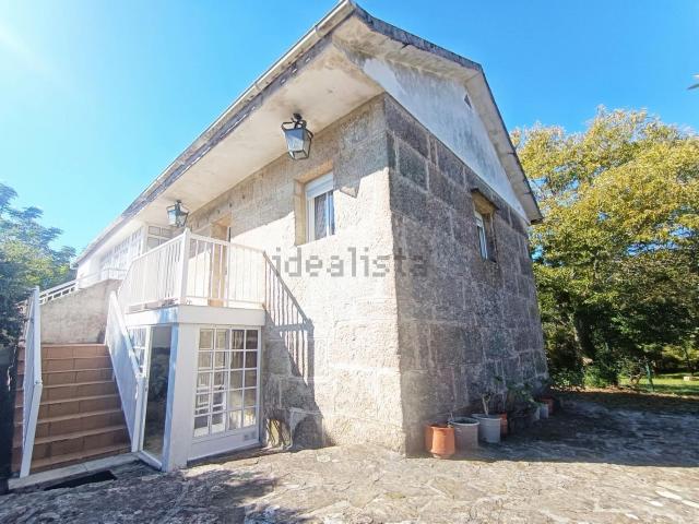 Chalet, Ponte Caldelas
