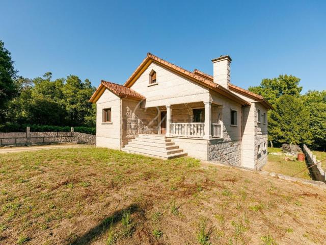 Chalet, Ponteareas
