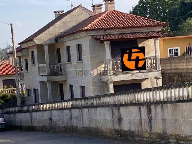 Chalet, Ponteareas