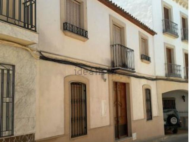 Chalet, Porcuna