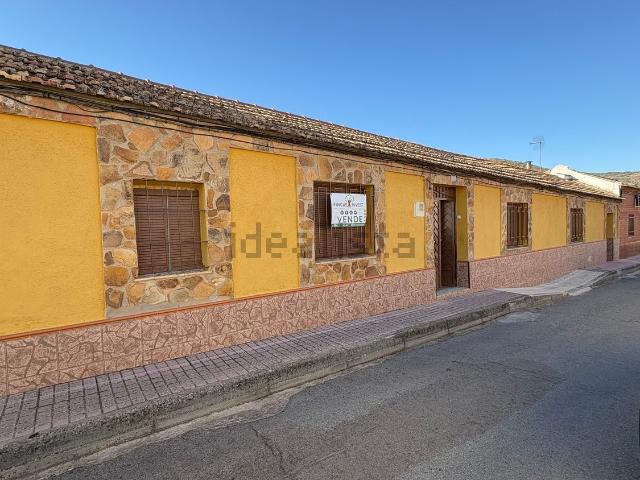 Chalet, Porzuna