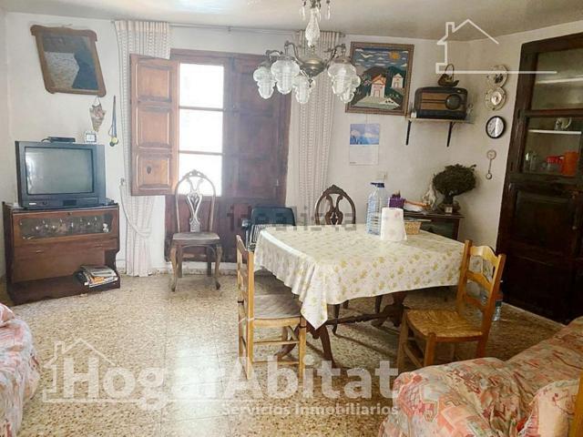 Chalet, Pavias