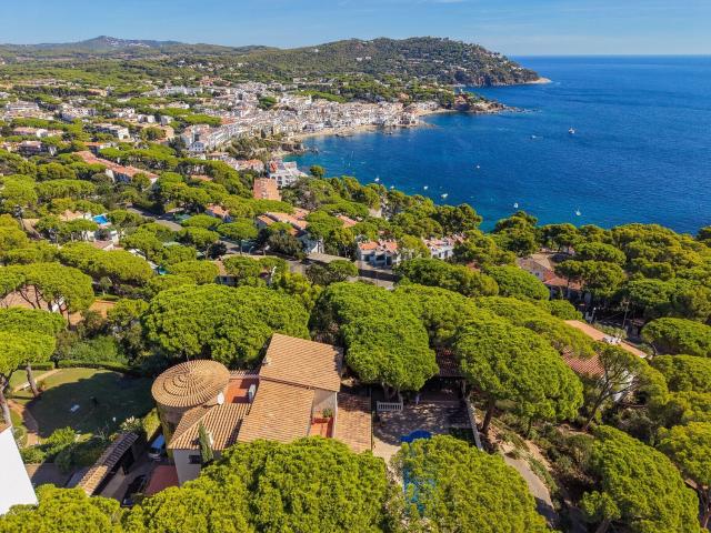 Chalet, Palafrugell