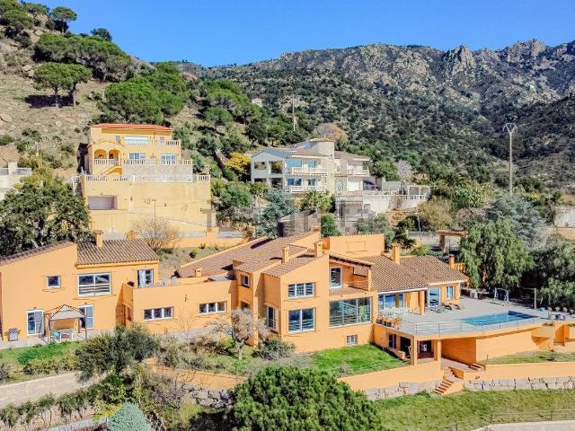 Chalet, Palau Saverdera