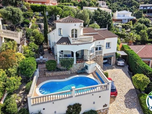 Chalet, Palau Saverdera