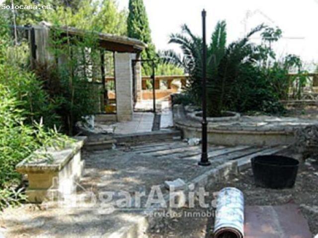 CHALET PARA TERMINAR A TU GUSTO CON PISCINA