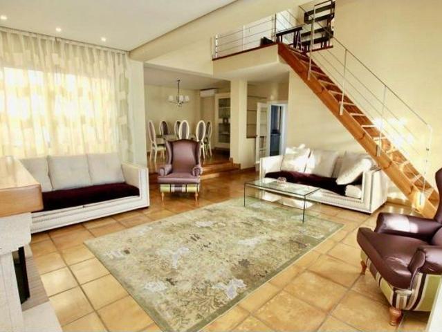 CHALET PARA ALQUILER ANUAL CON VISTAS AL MAR