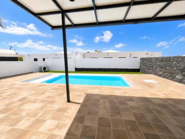 Chalet pareado Venta Yaiza, Playa Blanca
