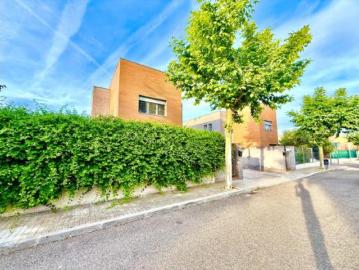 Chalet pareado Venta Bargas, Bargas
