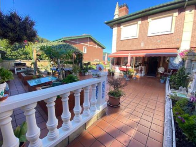 Chalet pareado Venta Castro Urdiales, Brazomar