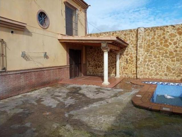 Chalet pareado Venta La Rinconada, Polígono Industrial Majaravique