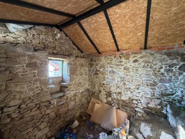Chalet pareado Venta Oia, Pedornes