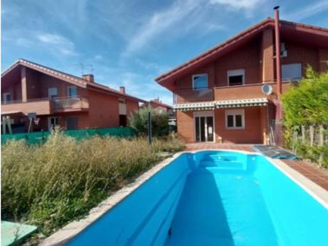 Chalet pareado Venta Renedo de Esgueva, Renedo de Esgueva