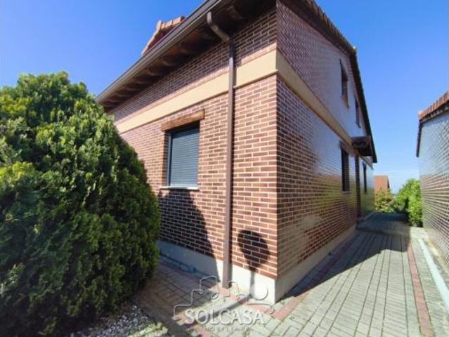 Chalet pareado Venta Renedo de Esgueva, Renedo de Esgueva