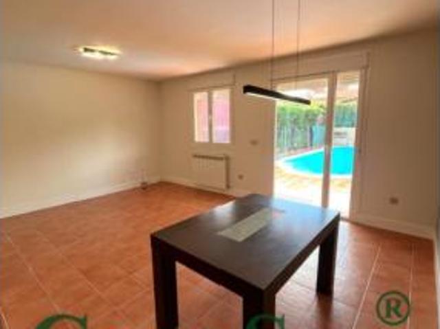 Chalet pareado Venta Renedo de Esgueva, Renedo de Esgueva