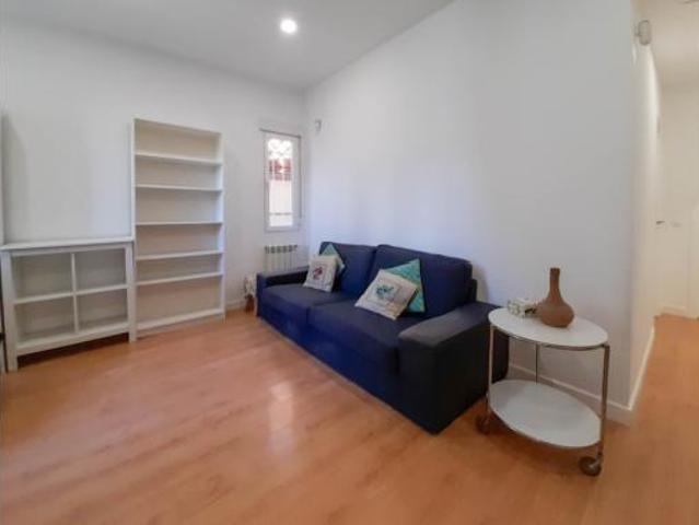 Chalet pareado Alquiler Madrid Capital, Salvador