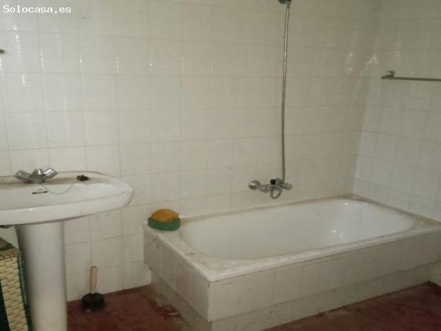 Chalet pareado con gran potencial de reforma
