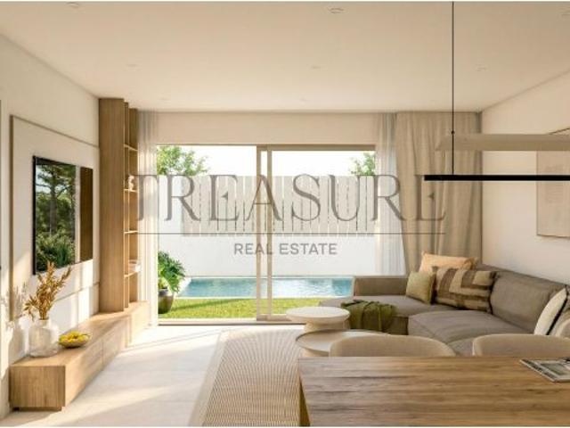Chalet pareado de obra nueva con piscina privada en Montepinar