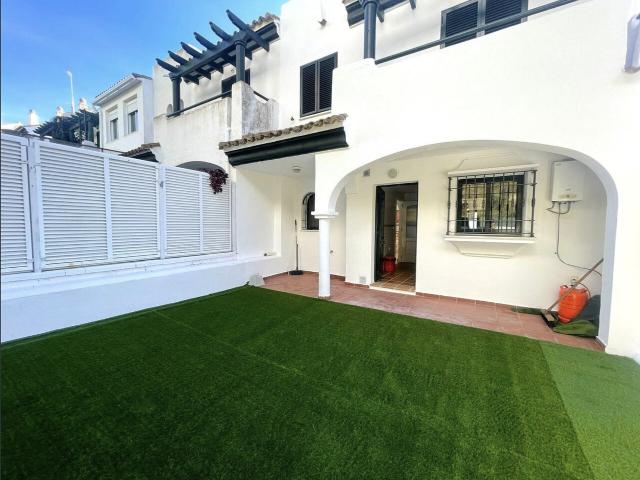 Chalet pareado en venta, Manilva, Málaga