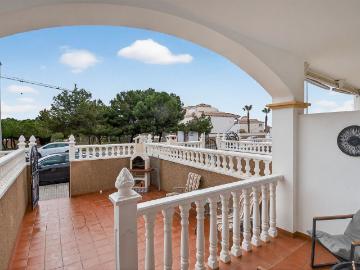 Villa en venta en Urbanización la Ciñuelica - Jardín