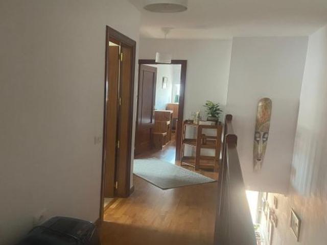 CHALET PAREADO EN LAS MERCEDES