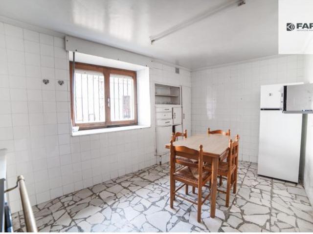 Chalet pareado en Los Corros, Siero