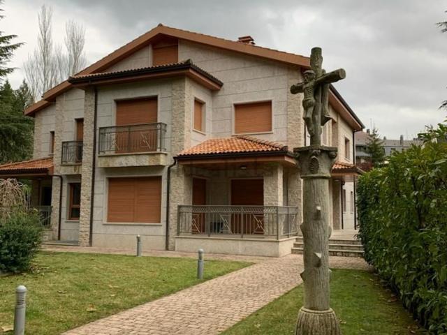 Chalet, Paseo de la Cantera, Jaca
