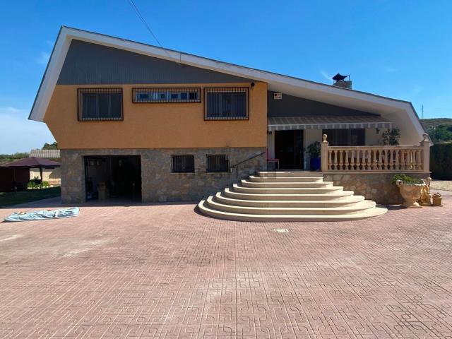Chalet, Petrer