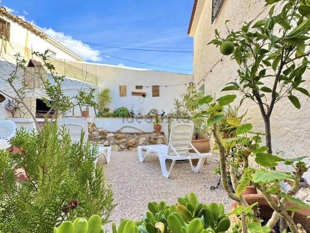 Chalet, Periana