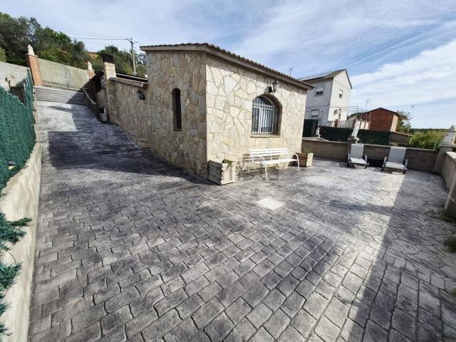 Chalet, Piera