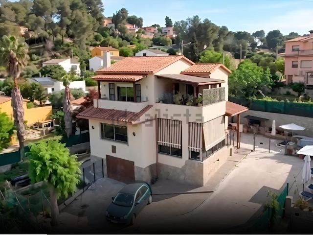 Chalet, Piera