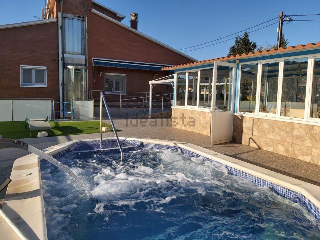 Chalet, Piera
