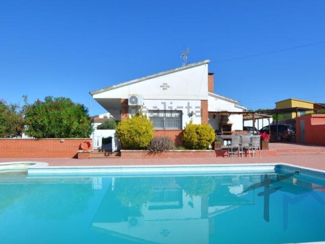 Chalet, Piera