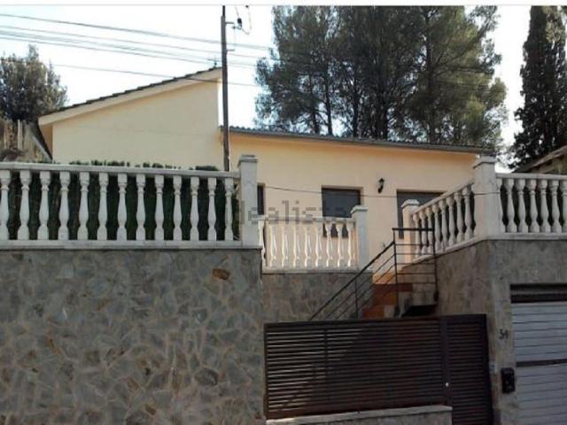 Chalet, Piera