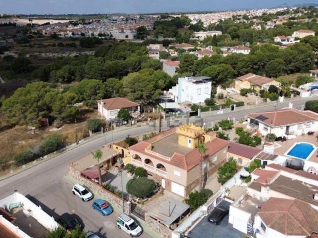 Chalet, Pilar de la Horadada